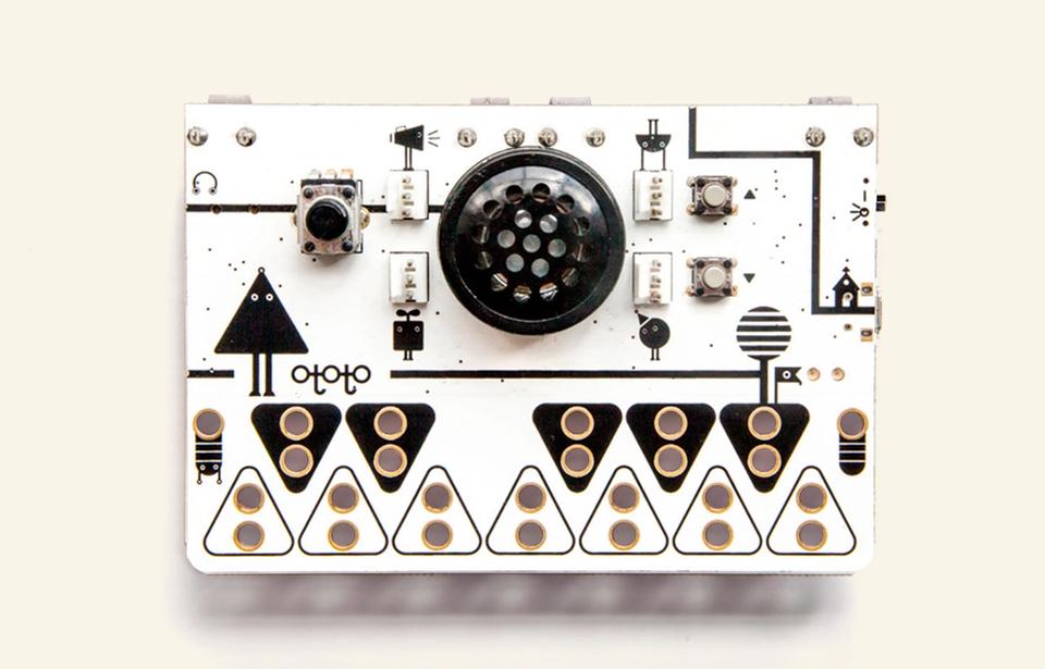 Image of synthesizer circuit board with illustrated details